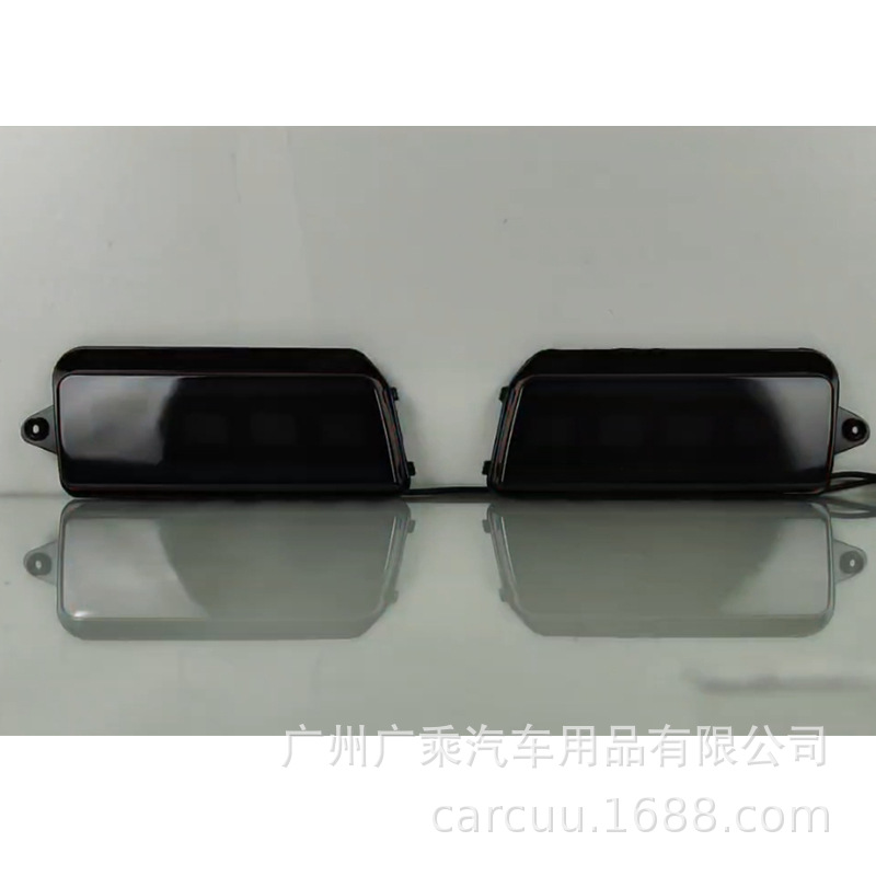 Aplicable a 2005 - 10 Jeep Grand Cherokee Dodge Coolway lámpara de barra trasera modificada LED luz trasera luz de niebla freno