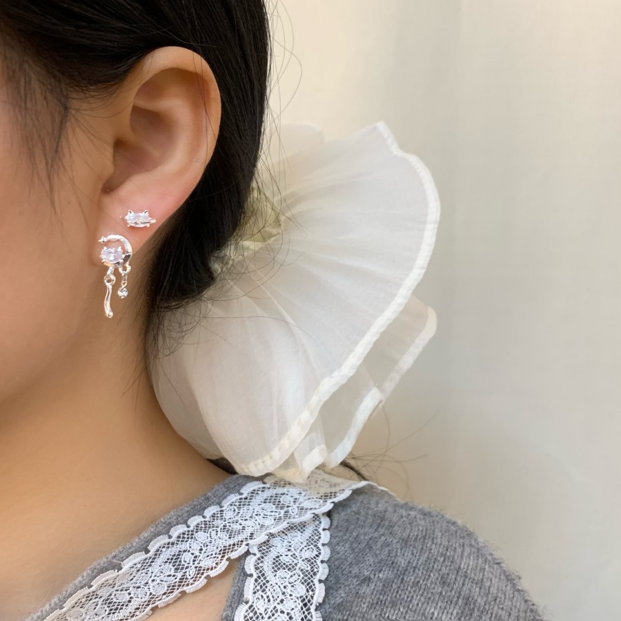 Cute geometric earrings