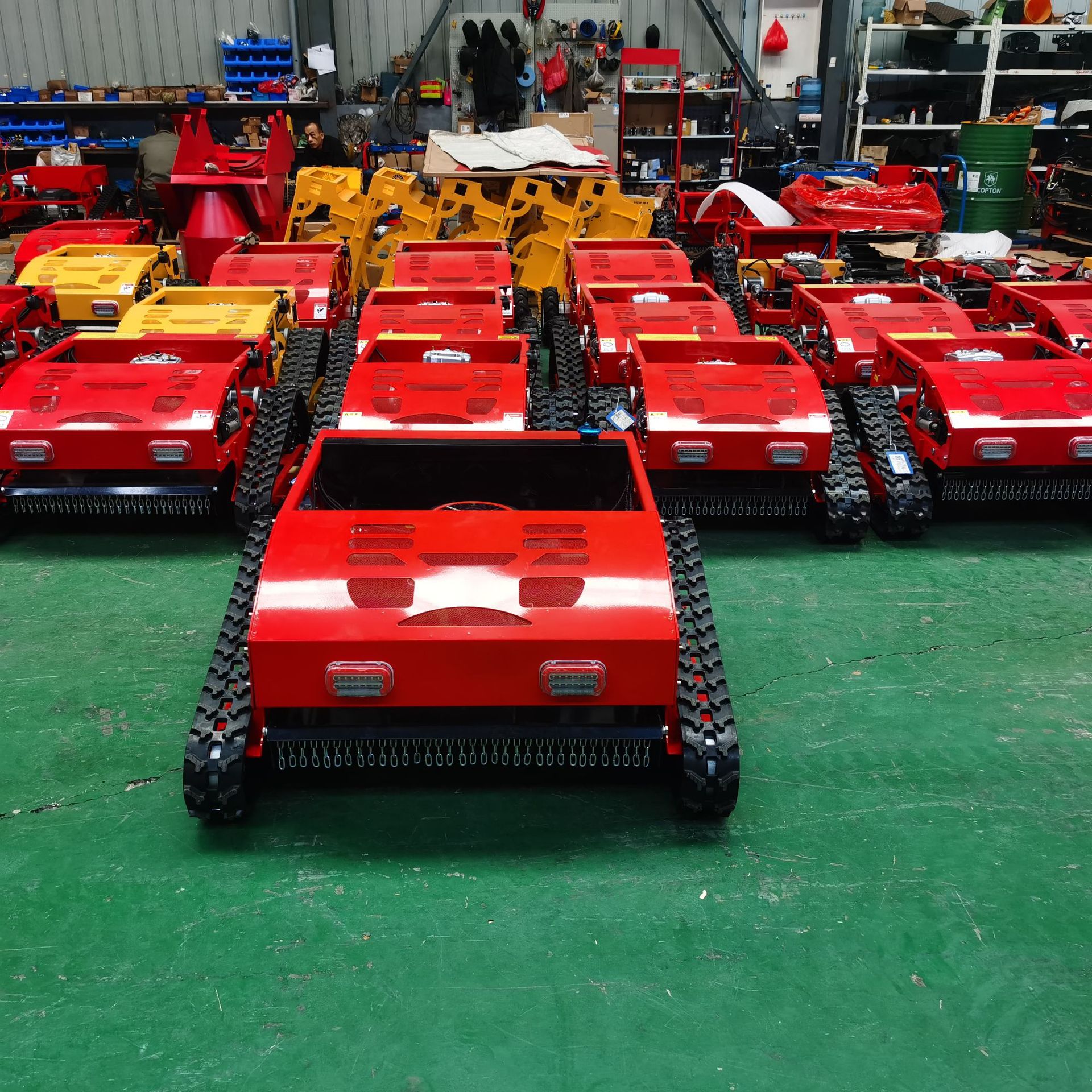 遥控电动割草机杂草芦苇修剪机履带自走爬坡汽油除草机