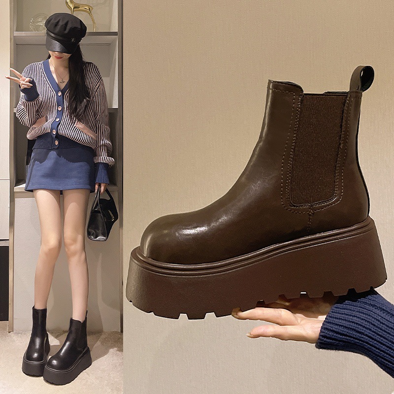 Boots for Women 2025 New French Style Autum Fleece-Lined Warm Short Boots for Small People Thick Sole Heightening Slim Boots