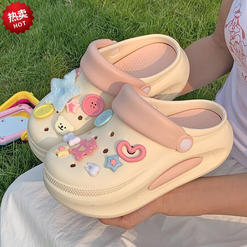 Dopamine Thick-Soled Clogs for Women, Summer Outdoor Trendy Non-Slip Height-Increasing Beach Sandals, Closed-Toe Mules, Swing Dopamine Thick-Soled Clogs for Women, Summer Outdoor Trendy Non-Slip Height-Increasing Beach Sandals, Closed-Toe Mules, Swing