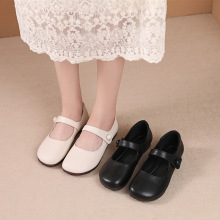 22新款浅口单鞋女平底牛皮圆头皮鞋休闲软底大码一字扣玛小码32鞋