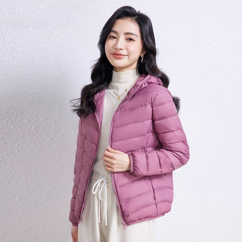90 chaqueta de plumón de mujer con capuchón ligero corto de tamaño grande ligero estilo extranjero chaqueta de plumón blanco chaqueta Pinghu al por mayor