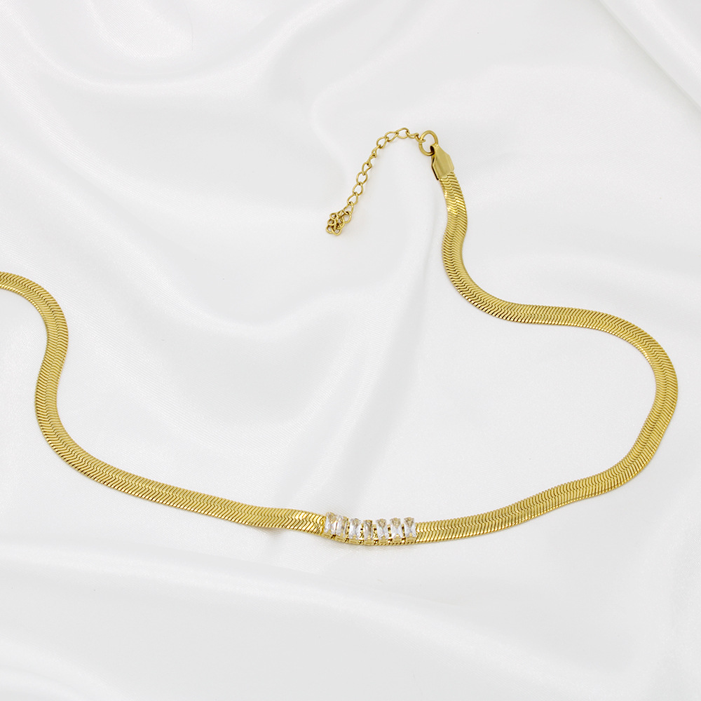 Fashion Solid Color Stainless Steel Inlay Zircon Necklace 1 Piece