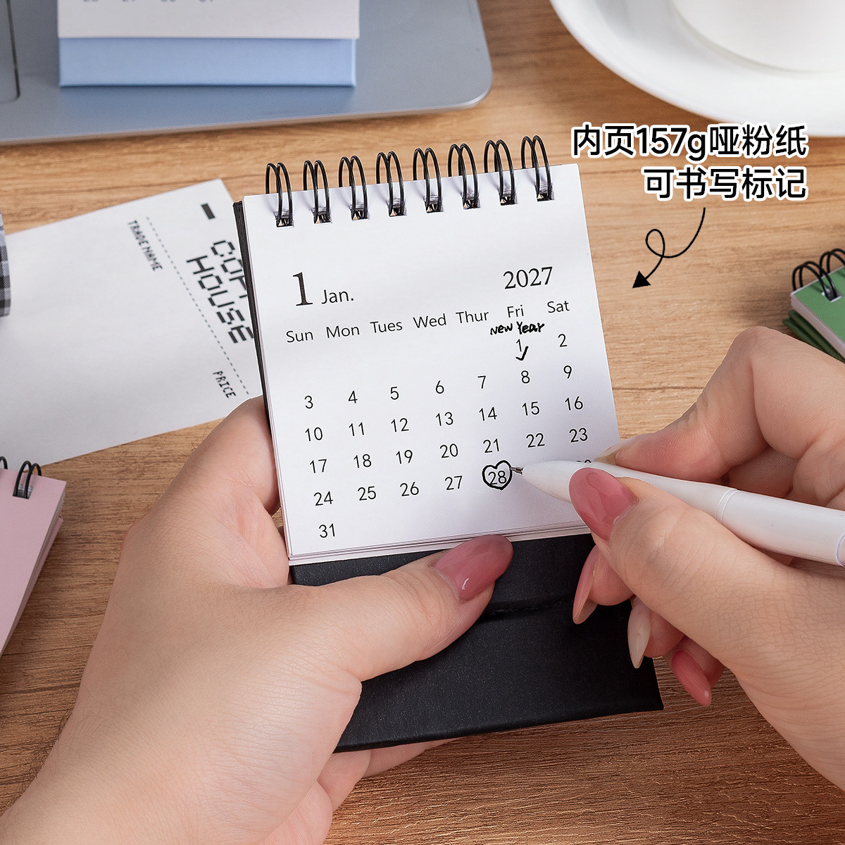 Mini Calendario de Escritorio de Papel Portátil Estilo Minimalista para Oficina image 3