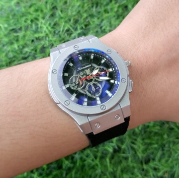 Reloj transfronterizo para hombres hueco al aire libre moda de silicona correa relojes de estudiantes de varones creativos nuevos regalos al por mayor image 12