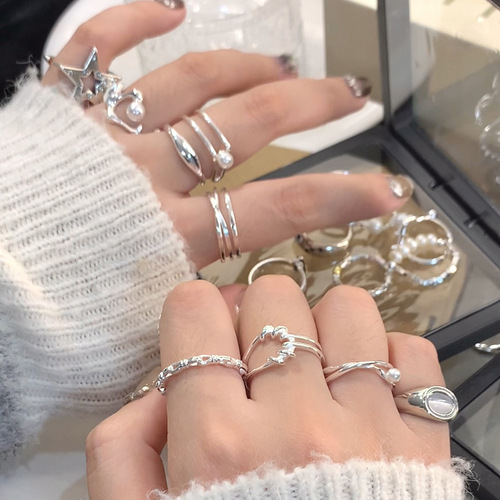 Xiaohongshu blogger's same accessory ring niche design high-end elastic rope broken silver ring for women simple style