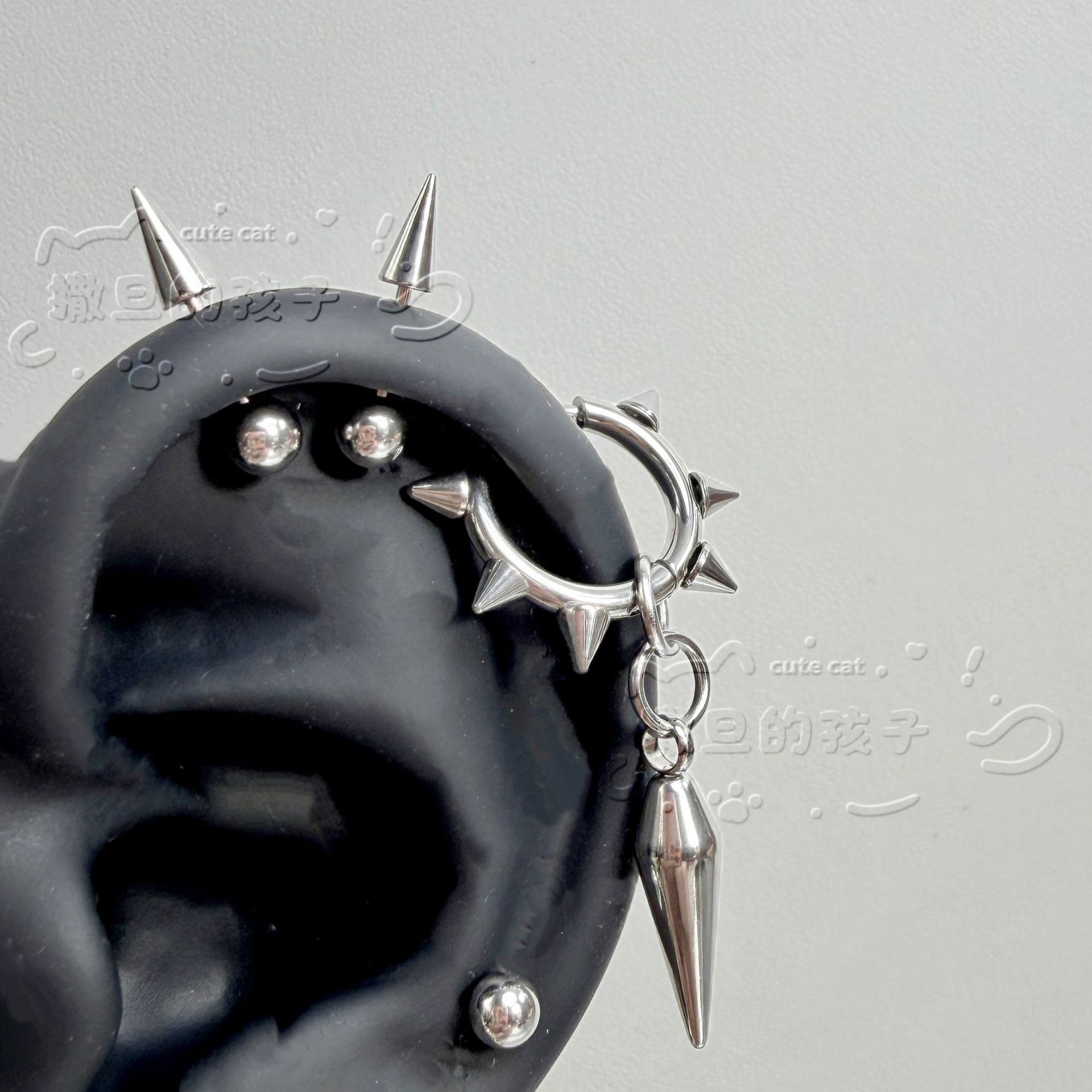 Pointed labret stud close-up product detail