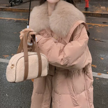 现货厂家直批 宽松 毛领披肩白鸭绒羽绒服女 新款 加厚宽松外套