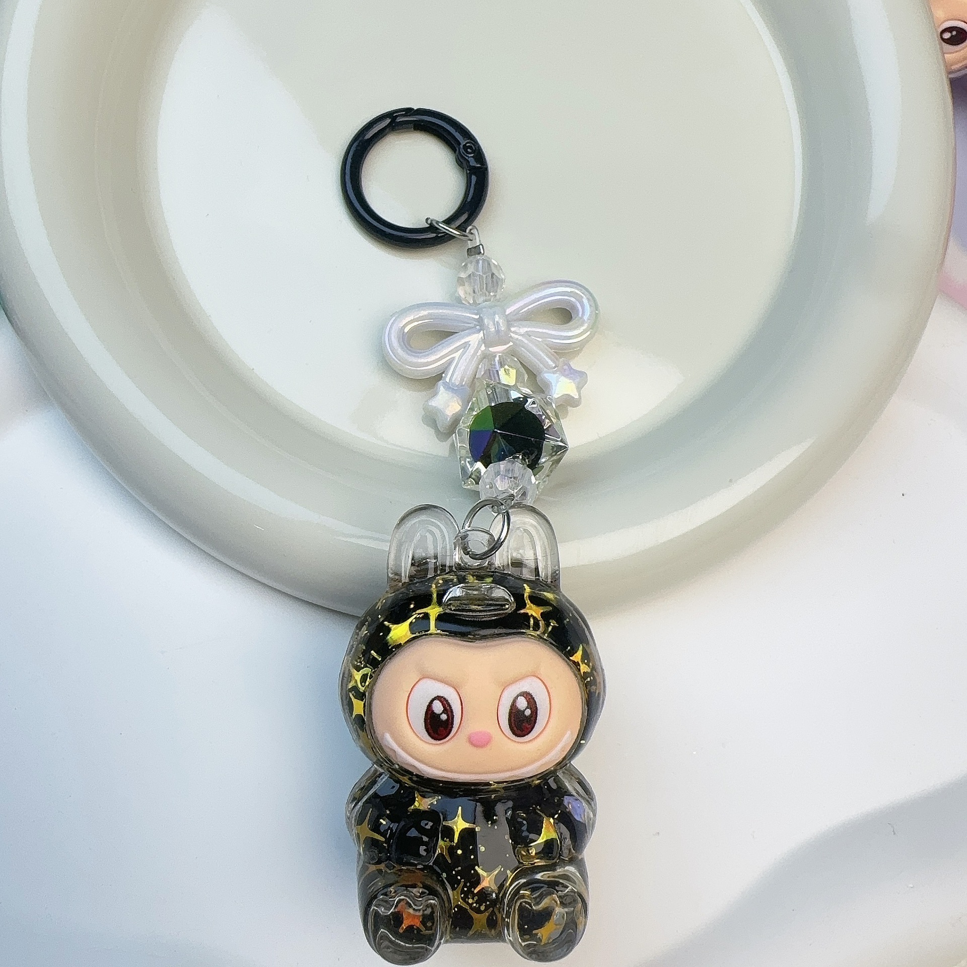 カラービーズ点滅発光ラブブクリエイティブキーホルダーオイル人形スクールバッグ流砂小さなペンダントギフト装飾品