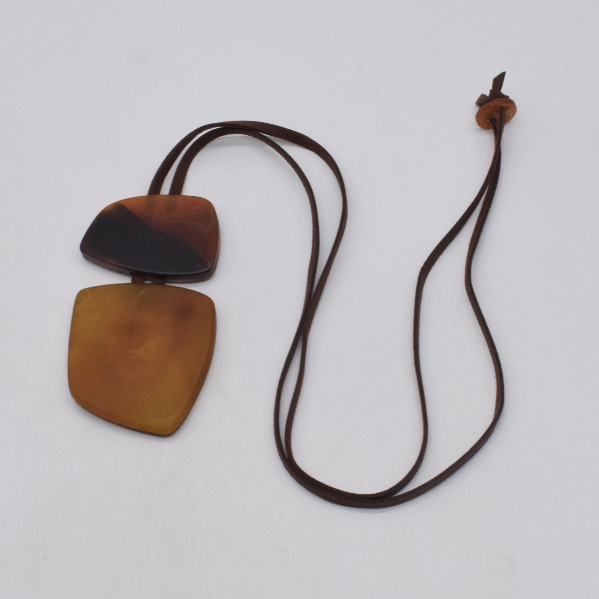 38g Weight Resin Pendant Material Simple Style Geometric Resin Rope Cord String Pendant Necklaces Wholesale