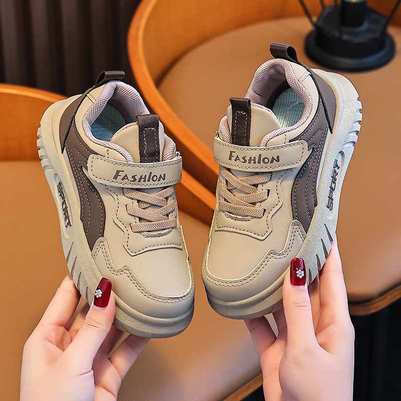 Zapatillas para niños, zapatos para niños, 2025, nueva primavera, cuero, zapatos deportivos de suela suave para niñas, zapatos casuales antideslizantes, todo fósforo