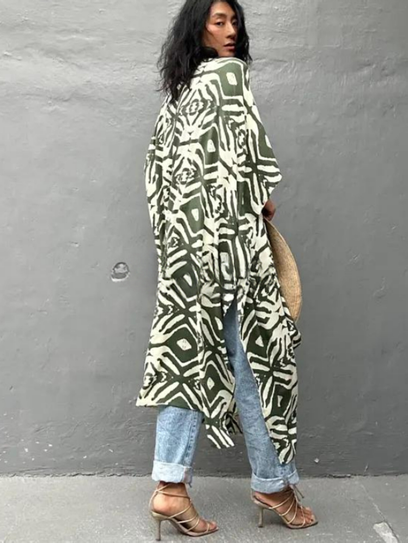 2025 nuevo algodón europeo y americano impresión cardigan vacaciones camiseta protector solar bikini camiseta de baño M0004