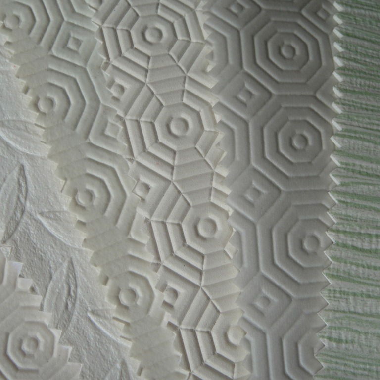 厂家供应无底布pvc高发泡地垫革 暖桌宝皮革厨房浴室防滑人造革垫