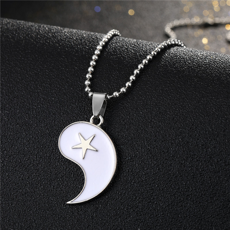 Fashion Tai Chi Gossip Alloy Necklace Wholesale display picture 3