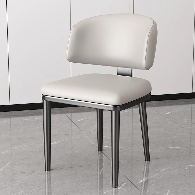 Sillas de comedor minimalistas italianas diseñadas sillas nórdicas modernas sillas de respaldo domésticas de lujo ligero sillas de mesa de comedor de alto nivel