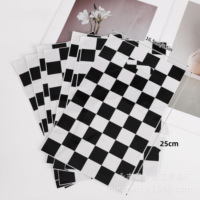 赛车派对礼品袋赛车生日派对装饰足球主题黑白方格糖果袋