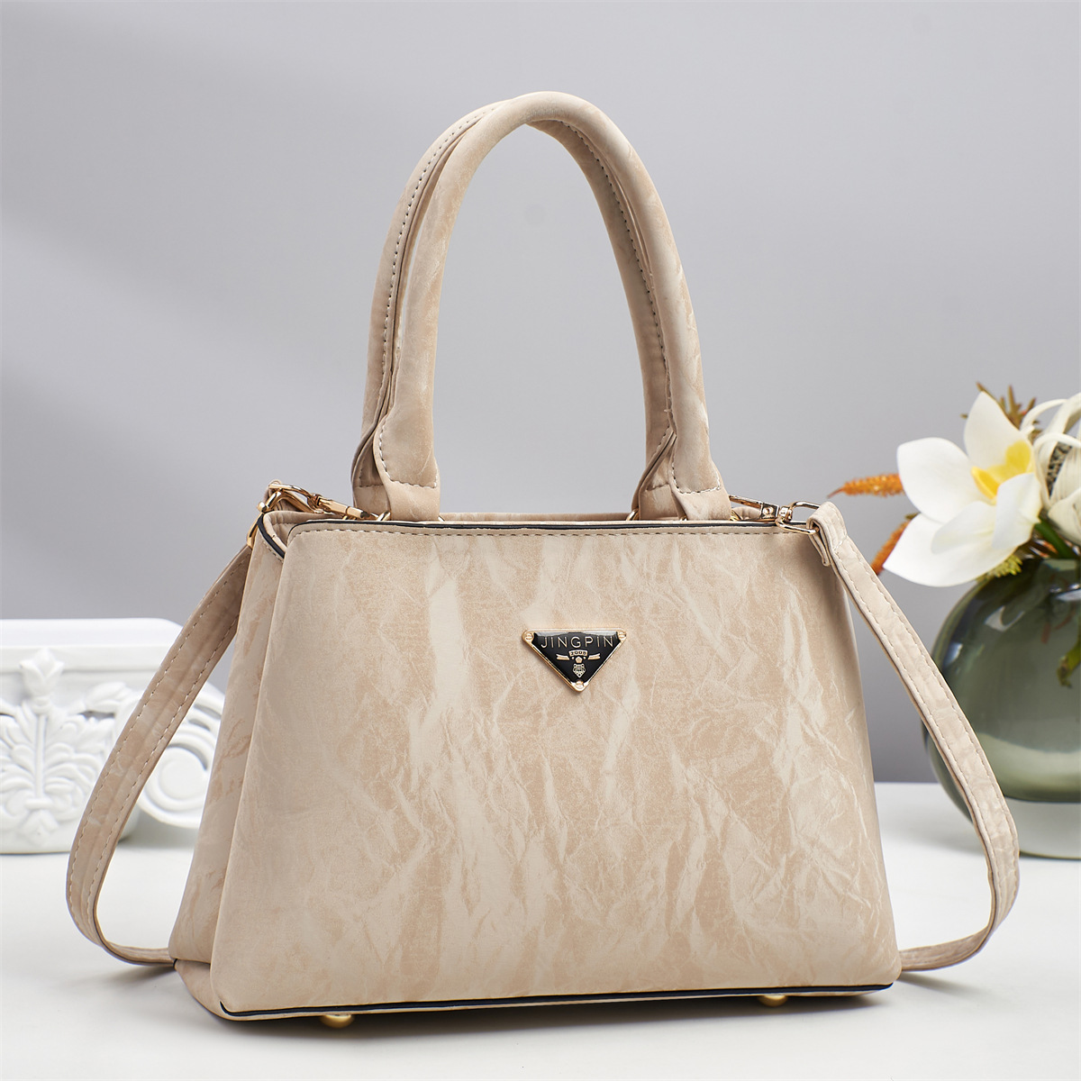 Bolso de gran capacidad Bolso femenino de moda Bolso de madre de mediana edad Bolso bandolera de un solo hombro atmosférico de alta gama