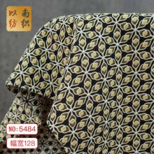 �͹��L���w�������~�y�Ứ���σ��������B��ȹ�R���ֹ��ľ�ɫ����