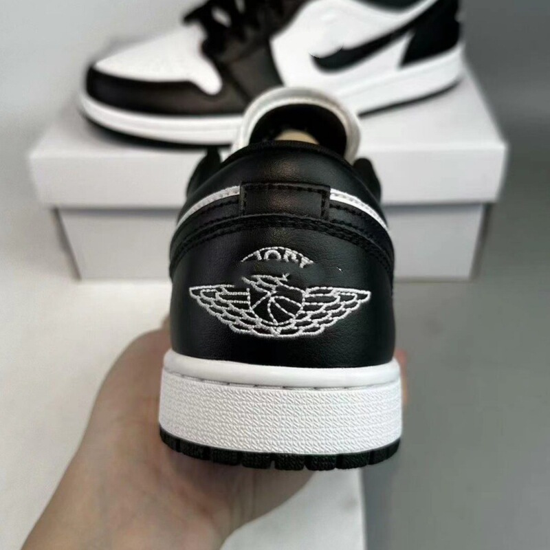 莆田靴 aj1 ハイバージョンロートップカジュアルスポーツシューズメンズスニーカー男性と女性の黒と白のジョー 1 インバーカブバスケットボールシューズ|undefined