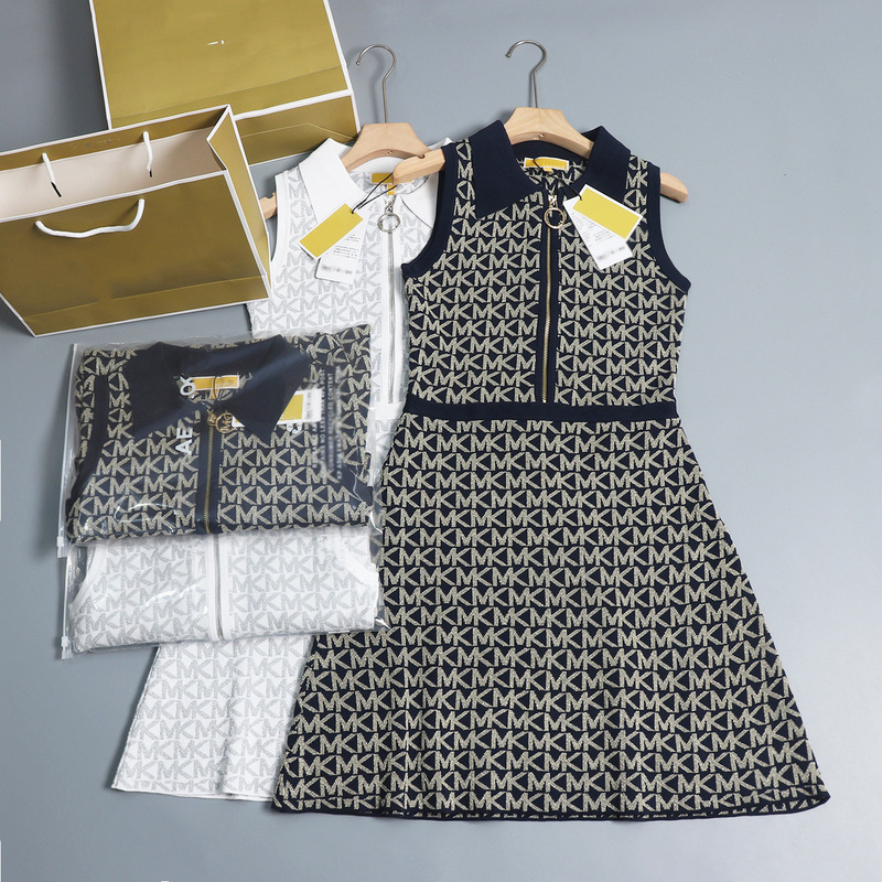 2024 Gold and Silver Sand Letter Yarn-dyed Knitwear Sleeveless Contrast Dress polo Collar