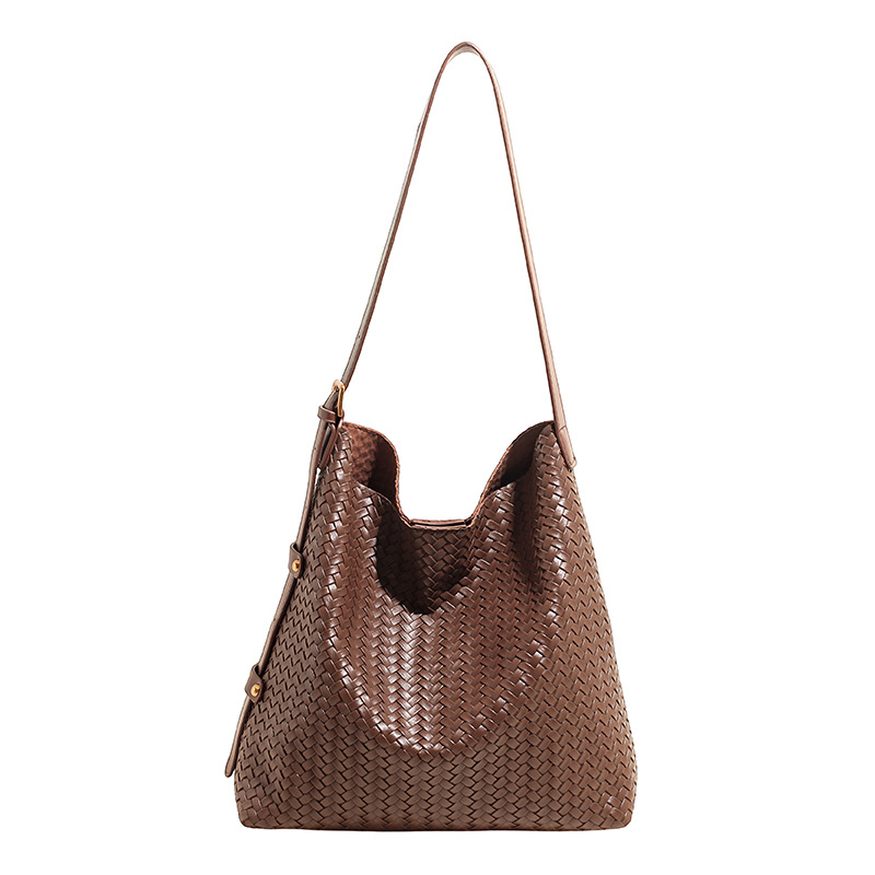 2025 otoño y invierno nueva moda moda bolsas de balde de alta calidad para mujeres bolsas de hombro de moda casuales de gran capacidad