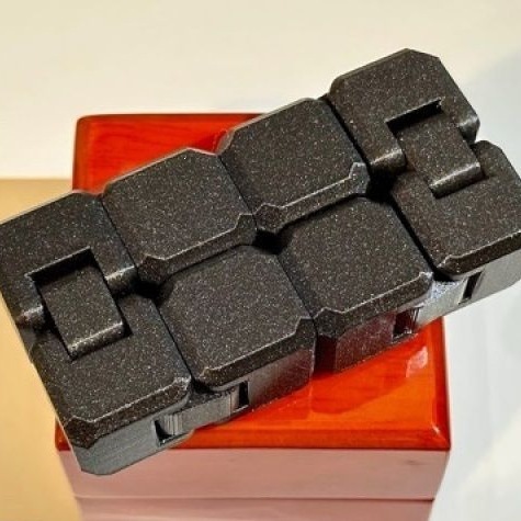 Impresión 3D descompresión descompresión infinita Rubik 's Dinger Tip Flip Cuadro Cambio Juguete de ventilación para niños