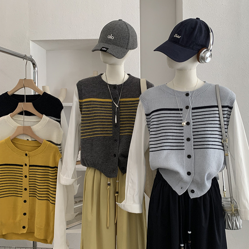 Omalai Cotton Sleeve Patchwork Faux Two-Piece Round Neck Single-Breasted Striped Patchwork Knit Cardigan Top 6354