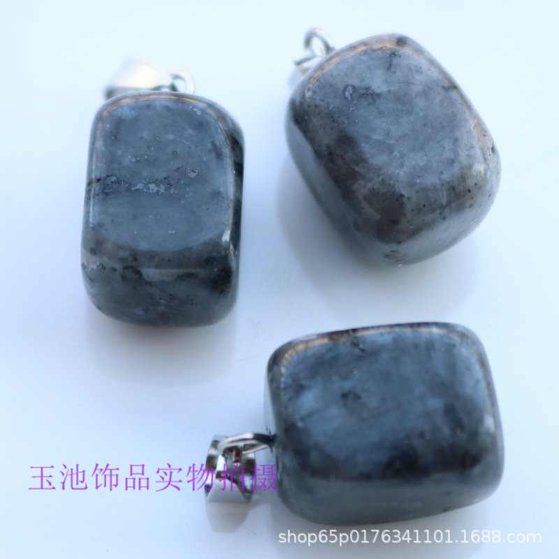 Colgante de cristal natural pequeño cuadrado rosa verde dongling ágata rojo colgante irregular pendientes collar accesorios diy