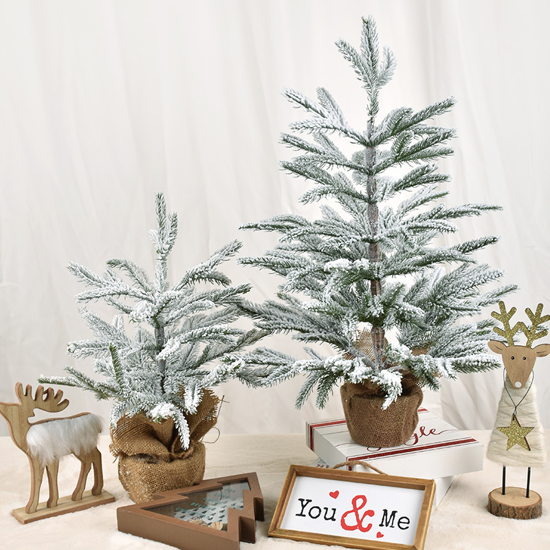 Decoraciones de Navidad simulación mini árbol de Navidad pequeño árbol de pino flocado decoración de escritorio diseño de escena doméstica