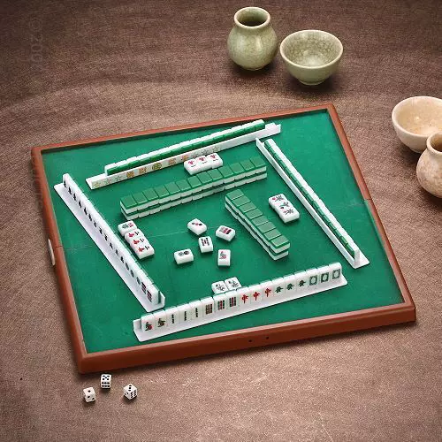Mini Travel Mahjong Tiles Pocket Travel Small 15mm Mahjong Solid Carved Mahjong Tiles with Table Tile Ruler