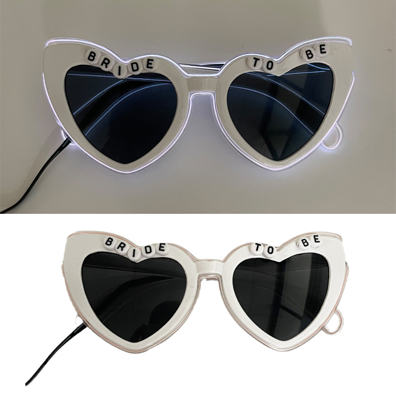 Nuevas gafas de sol luminosas de corazón de melocotón LED para hombres, gafas de amor de fiesta europeas y americanas transfronterizas, gafas de sol de moda callejera para damas