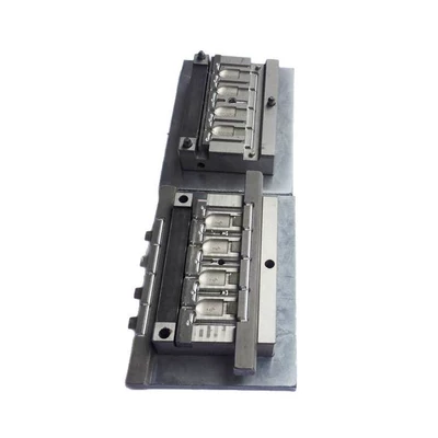 vertical injection mold, Avtomobil hissələri qəlibləri