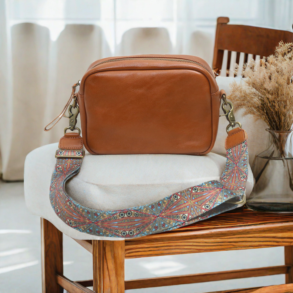 Women's New Leather Crossbody Women's Bag Simple Artistic Retro Steamed Bread Bag Personalized Trendy Top Layer Cowhide Small Square Bag