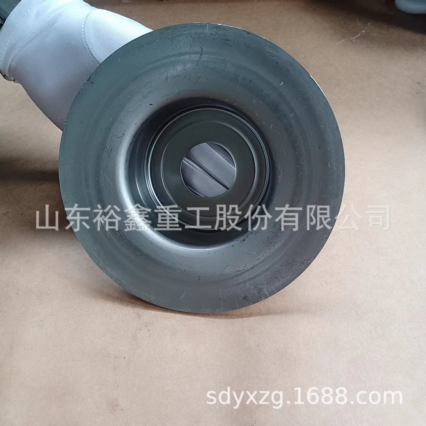 山东裕鑫重工厂家供应冲压轴承座七件套托辊挂钩