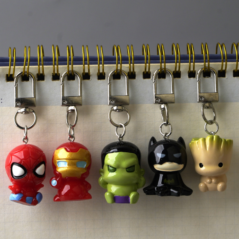 Superhero Keychains 5 Types Q-Version Cartoon Pendants Iron Man Spider-Man Keychain Wholesale Eco-Friendly Resin Gifts