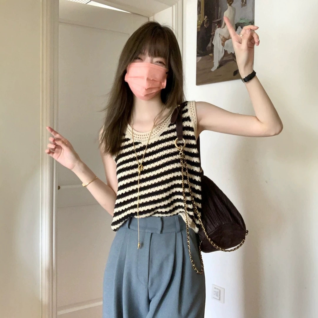 Áo ba lỗ nữ dệt kim cổ chữ I sọc — Sọc chi tiết 4