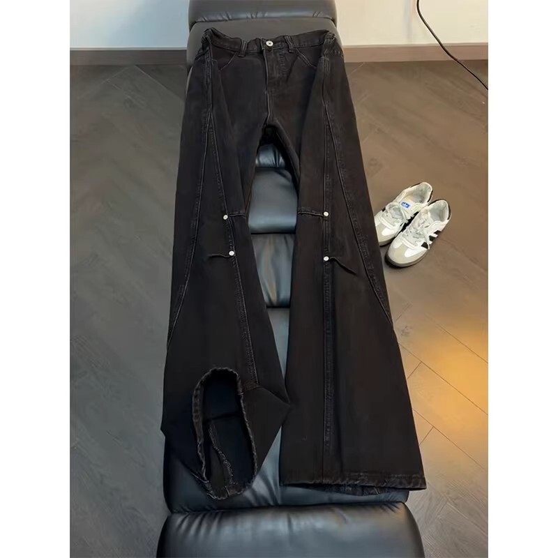 Cleanfit Black Diagonal Rivet Jeans for Men, American High Street Workwear Pants, Trendy Brand, Curved Hem Slightly Flared Pants Cleanfit Black Diagonal Rivet Jeans for Men, American High Street Workwear Pants, Trendy Brand, Curved Hem Slightly Flared Pants