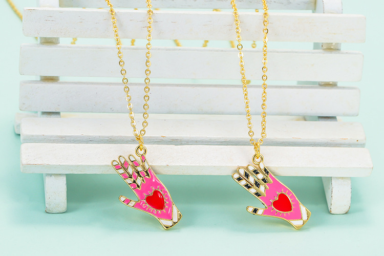 Copper Material Wholesale Jewelry Palm Color Oil Drop Heart Pattern Pendant Copper Necklace