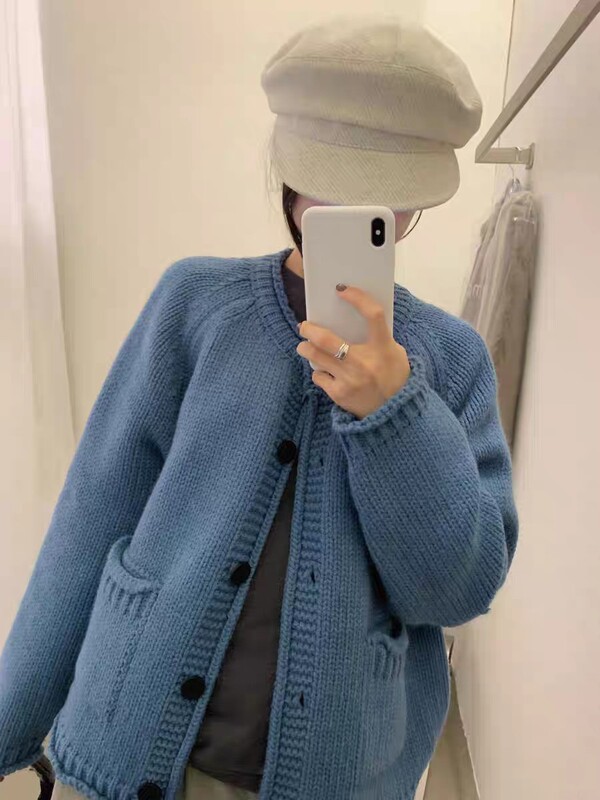 韩系高级感蓝色圆领针织开衫女秋冬软糯加厚单排扣口袋毛衣外套潮|undefined