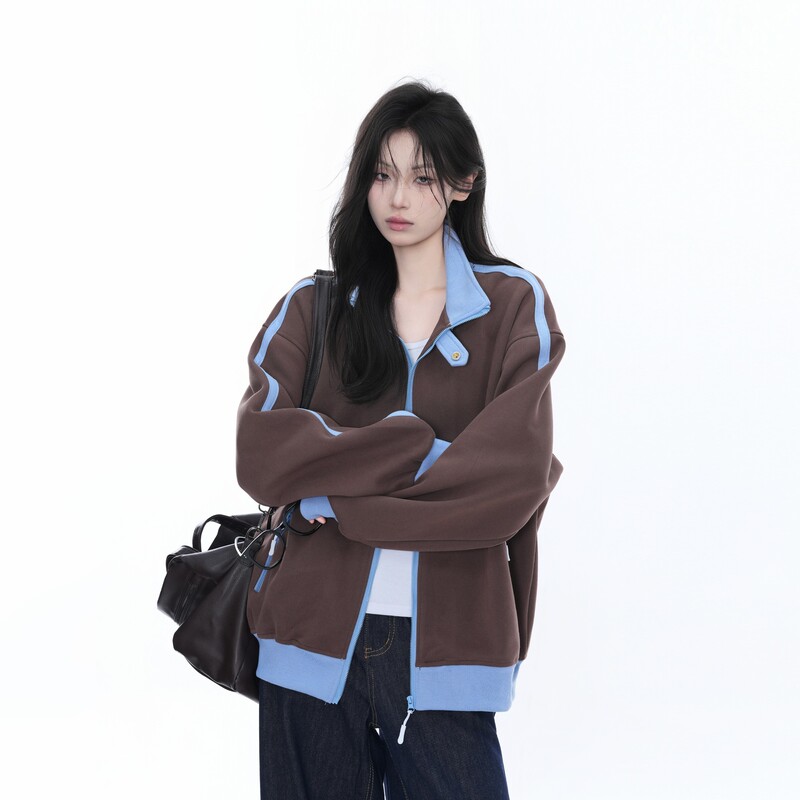 Retro Preppy Style Contrasting Color Stand-Up Collar Cardigan Sweatshirt for Women Autum New Trendy Brand Loose Casual Sports Couple Jacket Retro Preppy Style Contrasting Color Stand-Up Collar Cardigan Sweatshirt for Women Autum New Trendy Brand Loose Casual Sports Couple Jacket