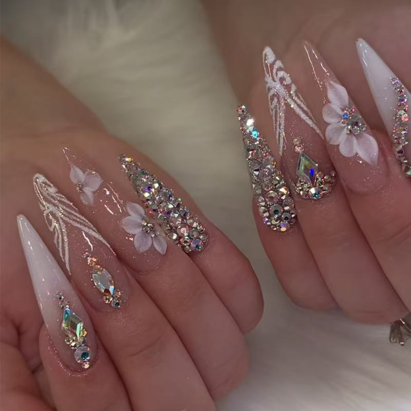 Foreign trade hot wear A Europe and the United States explosions nail slices finished flower flash drill cross-border hot girl fake nail stickers wholesale