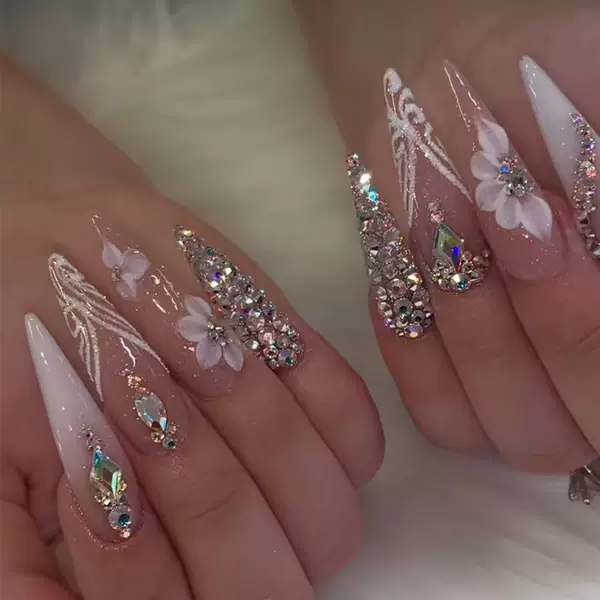 Foreign trade hot wear A Europe and the United States explosions nail slices finished flower flash drill cross-border hot girl fake nail stickers wholesale