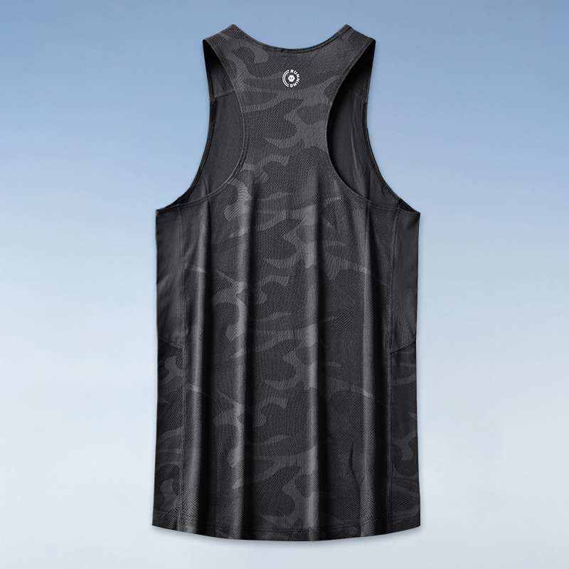 Chaleto de entrenamiento de maratón para hombres de verano delgado running fitness ropa de secado rápido examen físico camiseta de pista y campo camiseta superior