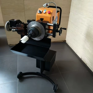 DL-983LS əyləc diski təmiri maşını, sürəti tənzimlənən çoxfunksiyalı avtomobil diski maşını