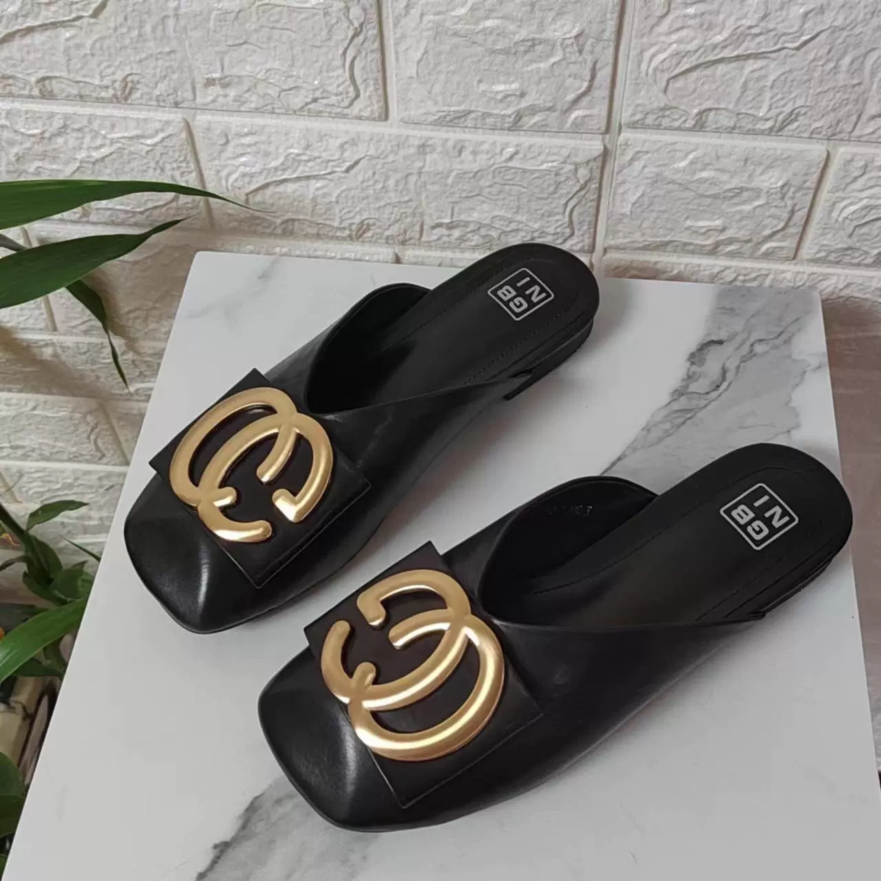 2024 Летняя новая шина из воловьей шкуры ленивый багажник носить полуженские тапочки