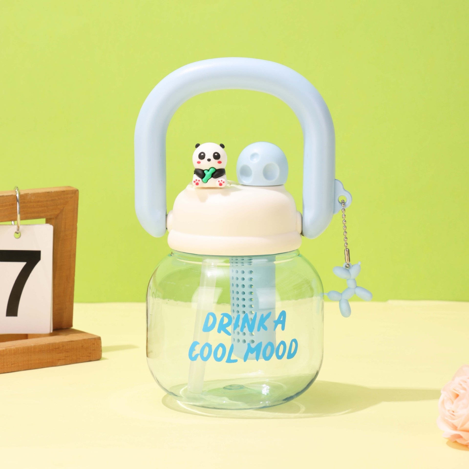 Verano nuevo tipo de taza de agua de alta capacidad doble taza de paja de mujer taza de plástico anti-caída taza portátil