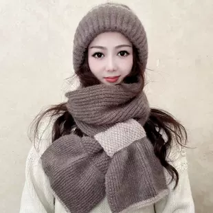 К knitted universal scarf with hood, woolen knitted hat