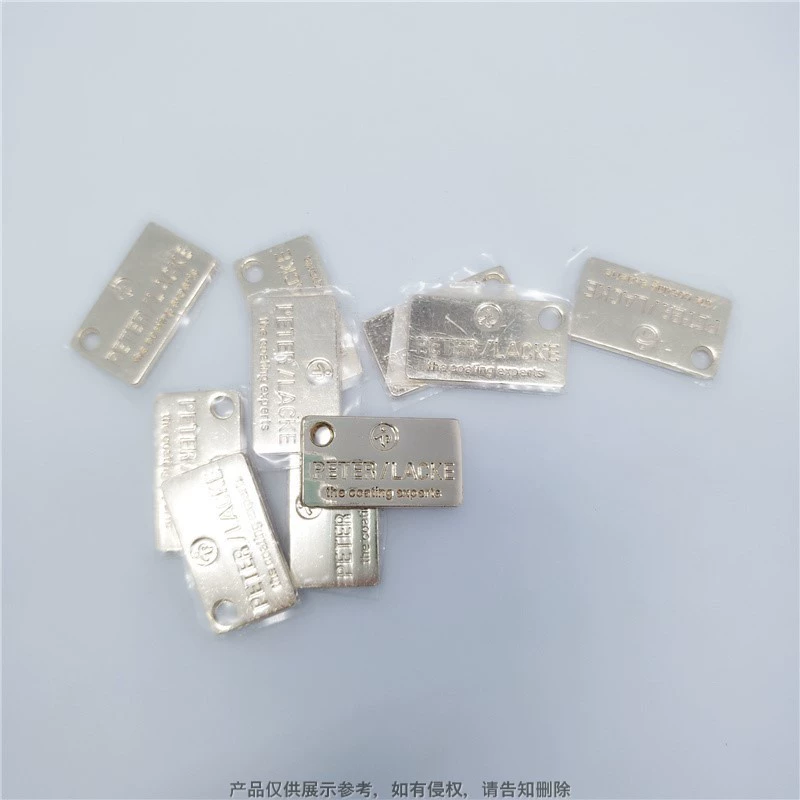 Баодинская стеклянная бутылка с индивидуальным логотипом, фирменная подвеска Jilin Glass Craft, мобильный телефонный шнурок Shuitou с металлической биркой