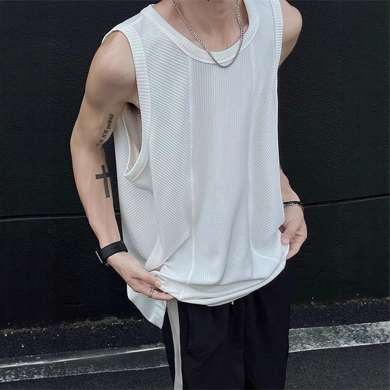 Lazy Style Ice Silk Threaded Vest for Men, High-End Loose Sleeveless T-Shirt with Splicing Design, Low-Neck Bottoming Vest